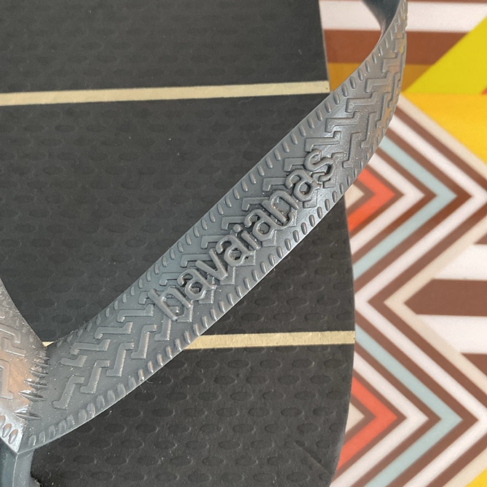 Havaianas Black and Gray Striped Flip Flops - Picture 4 of 6